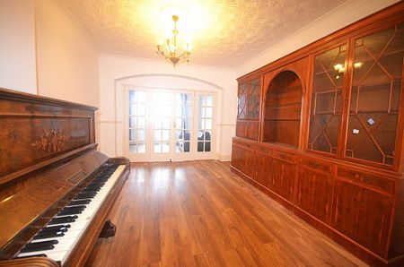 3 bedroom semi-detached house to rent - Photo 2