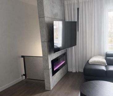 Grand logement à Otterburn Park 5 1/2 sur deux étages - Photo 2