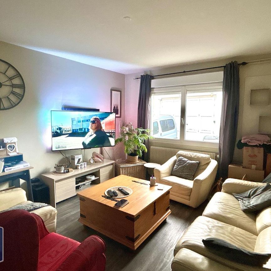 Location Maison 5 pièces 82m² ST DOULCHARD 18230 - Photo 1