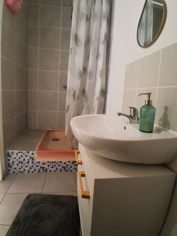 Location Appartement 2 pièces 23m² GIEN 45500 - Photo 4