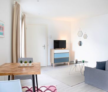 Bright & Practical Studio in the Heart of the City of Lausanne - Photo 4