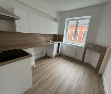 Location Appartement 2 pièces 45m² LILLE 59000 - Photo 4