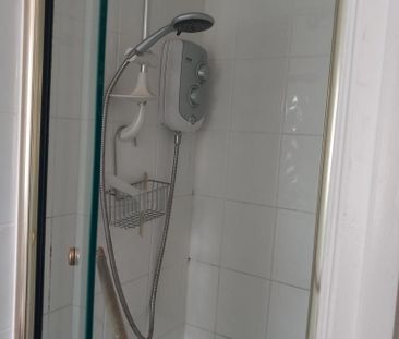 1 bedroom ground floor flat to rent - Photo 5