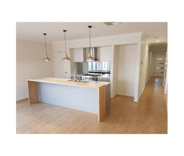 Stylish and Comfortable Three-Bedroom Family Home - Photo 1