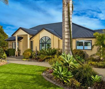 Executive home in Greenhithe - Photo 4