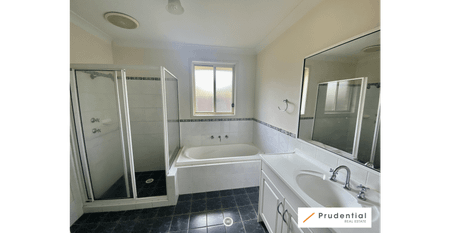 NEAT VILLA IN A GREAT LOCATION - Photo 2