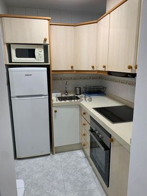 Alquiler de piso en Calle Hinojo, 7 - Photo 1