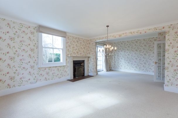 Bicester Road, Twyford - Photo 1