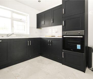 Christian Fields, London, SW16 3JX - Photo 4