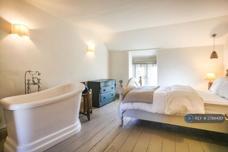 2 bedroom terraced house to rent - Photo 4