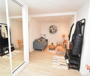 Location Appartement 5 pièces 85m² - Photo 2