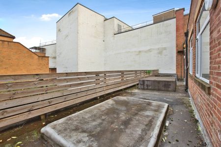 Middle Street - Photo 2