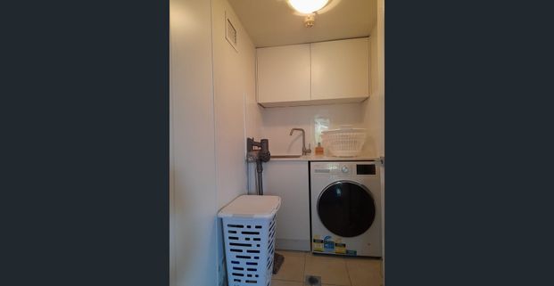 Fully Furnished 2 bedroom apartment - Photo 1