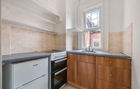 Studio Flat, New Road, RG1 - Photo 4