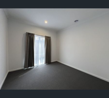 112 Uplands Cres, Weir Views, Vic 3338 - Photo 3