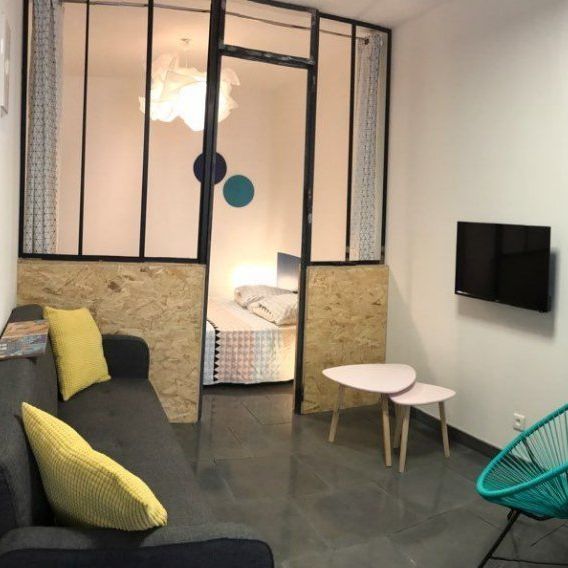 T2 - Photo 1
