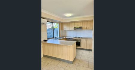 OWNER PAYS WATER BILL- Great location Unit in Mansfield State School Catchment - Photo 4
