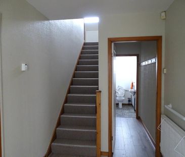 4 bedroom detached house to rent - Photo 4