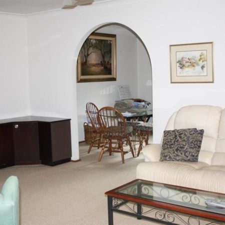 35 Bowerman Place, Cherrybrook NSW 2126 - House For Rent | Domain - Photo 4