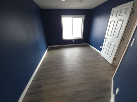 Beautiful and Modern 3 Bed 4plex in Blackfalds, Small Pet Friendly! - Photo 4