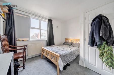 7 bedroom terraced house to rent - Photo 3