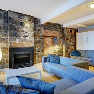 Loft entièrement meublé à louer Vieux-Québec octobre 2025 - Photo 2