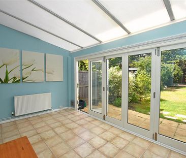 3 bedroom terraced house to rent - Photo 5