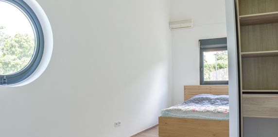 Location Appartement 1 pièce 40m² STE CLOTILDE 97490 - Photo 2