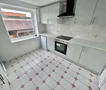 ParkFarmDrive, Allestree - Photo 3