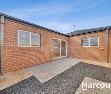 13 Oski Street, Wyndham Vale, Vic 3024 - Photo 6