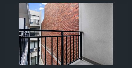 *Stylish Studio Apartment in the Heart of Prahran* Gas & Water included in the rent. - Photo 3