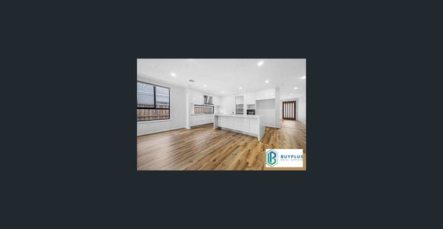 MODERN FAMILY HOME WITH TWO MASTER BEDROOMS - Photo 1