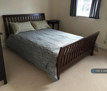 1 bedroom in a house share to rent - Photo 3