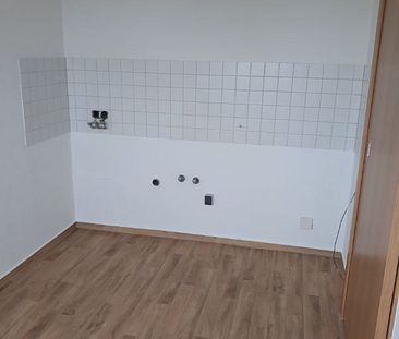 Neuwertige 3 Raumwohnung im 1. OG in Velgast! - Photo 1