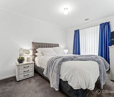 Spacious & Stylish Home Complimented by the Sandhurst Lifestyle - Photo 4