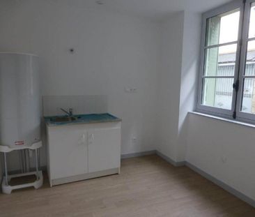 Pour visiter, appeler le 02.23.55.91.17 VITRE. Un appartement de T1... - Photo 6