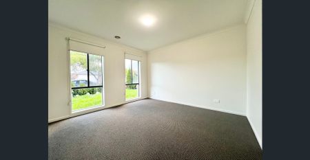 Prime location, Family home. - Photo 2