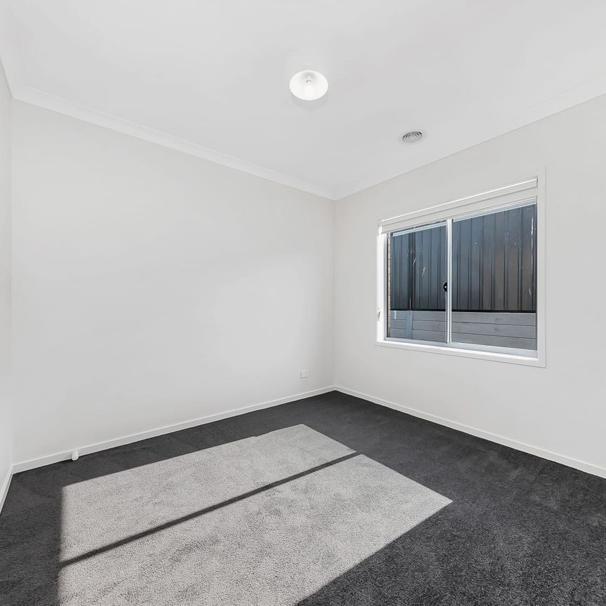 A Perfect 3 bedroom Family Home ! - Photo 1