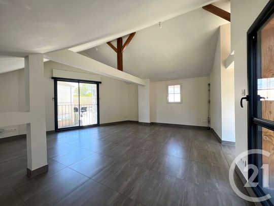 Location Appartement 4 pièces 109m² MONTIGNY SUR LOING 77690 - Photo 1