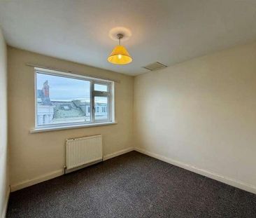 Blenheim Street, Scarborough, YO12 - Photo 2