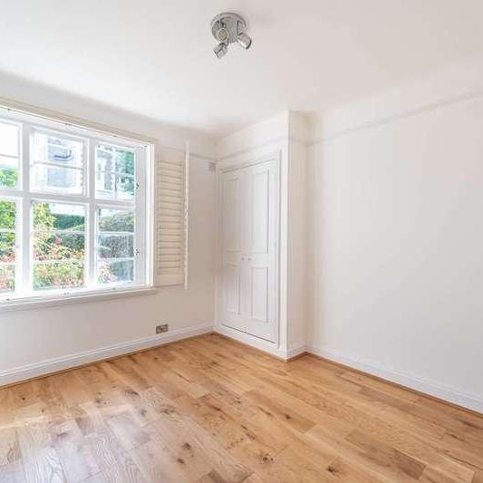 Lansdowne Crescent, Notting Hill, W11 - Photo 1