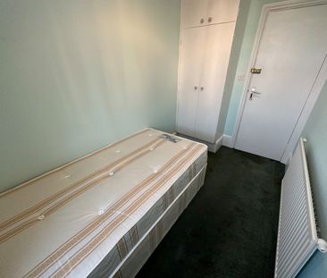 Room in a Shared House, Riffel Road, NW2 - Photo 3