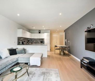 Room in a Shared Flat, Regalia Close, E16 - Photo 1