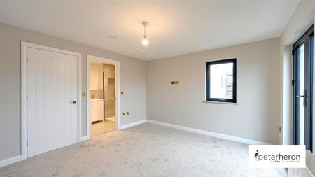 2 bedroom terraced house to rent - Photo 5