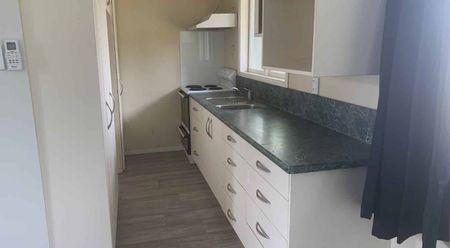 Turangi - 3 bedroom - Photo 3