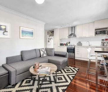 One Bedroom Apartment in the heart of Teneriffe - Photo 1
