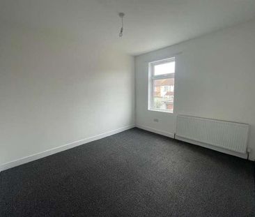 Woodlands Road, Southall, UB1 - Photo 2