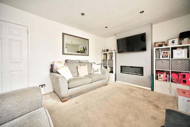 2 bedroom semi-detached house to rent - Photo 1