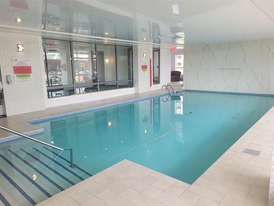 353 Boul. Brunswick - Photo 1