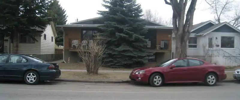 4 plex on 19 Ave N.W. — 2 Bedrooms Fourplex - Photo 1
